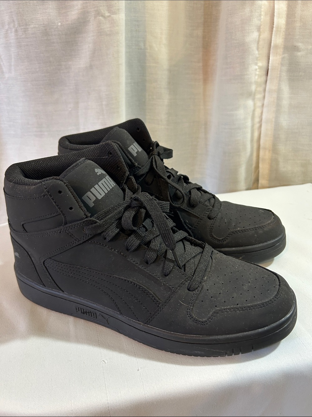 Puma Men's Black High-Top Sneakers